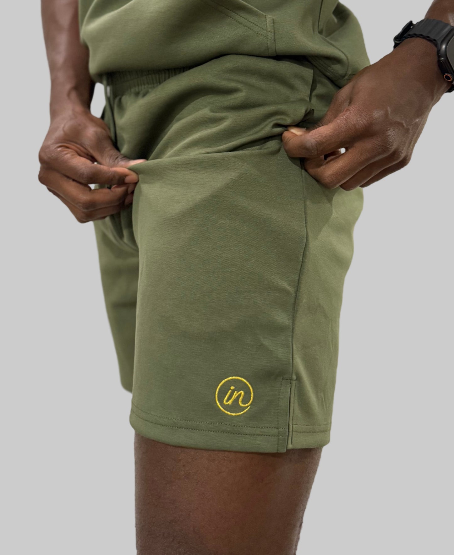 DuraLuxe 7" Performance Shorts (Olive)