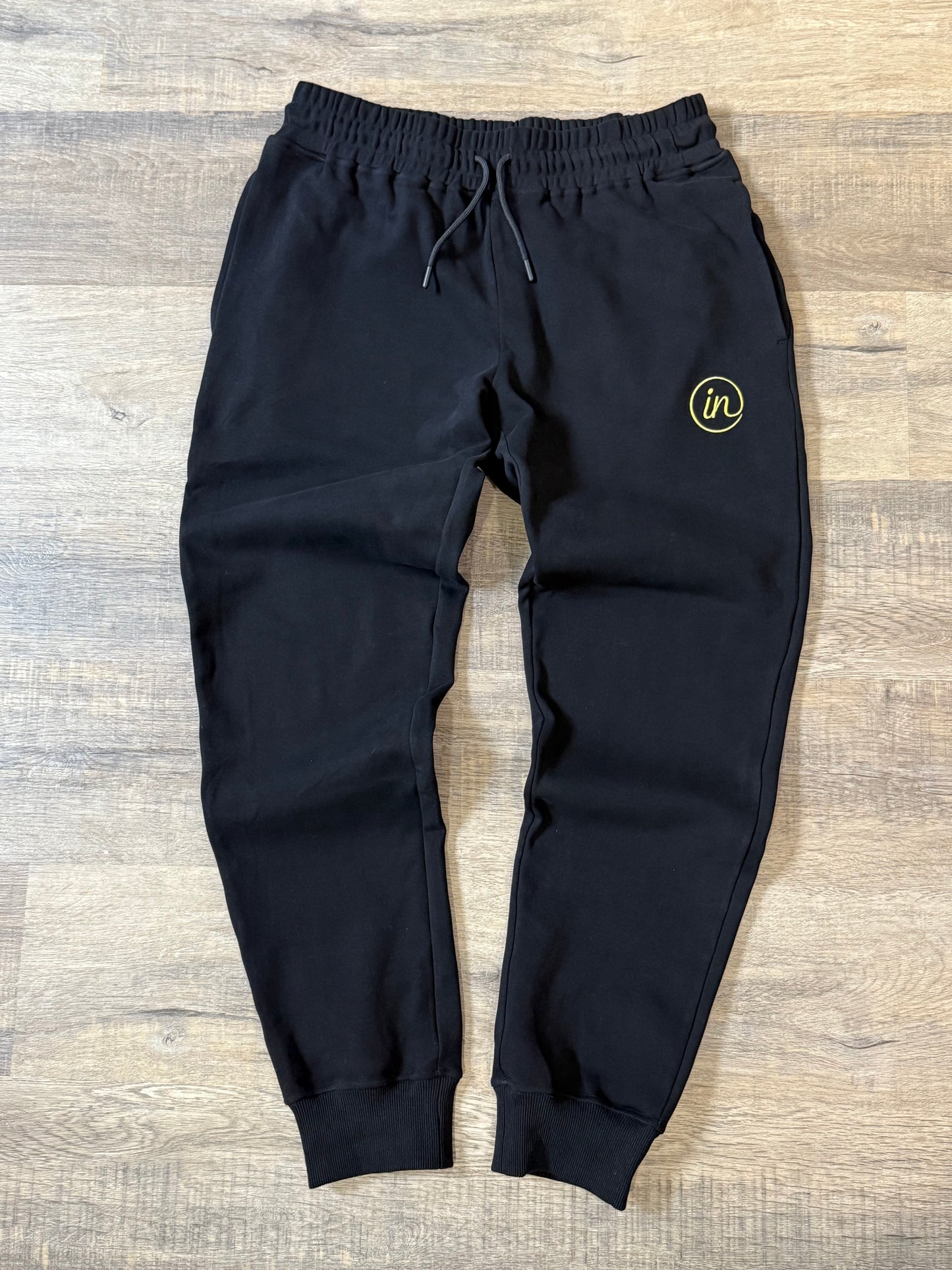 AeroLuxe Joggers (Black)