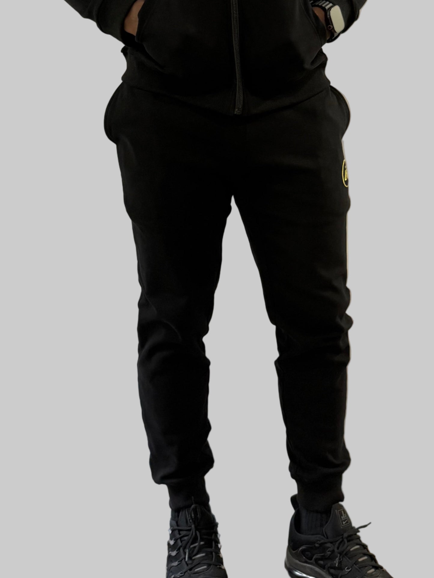 AeroLuxe Joggers (Black)