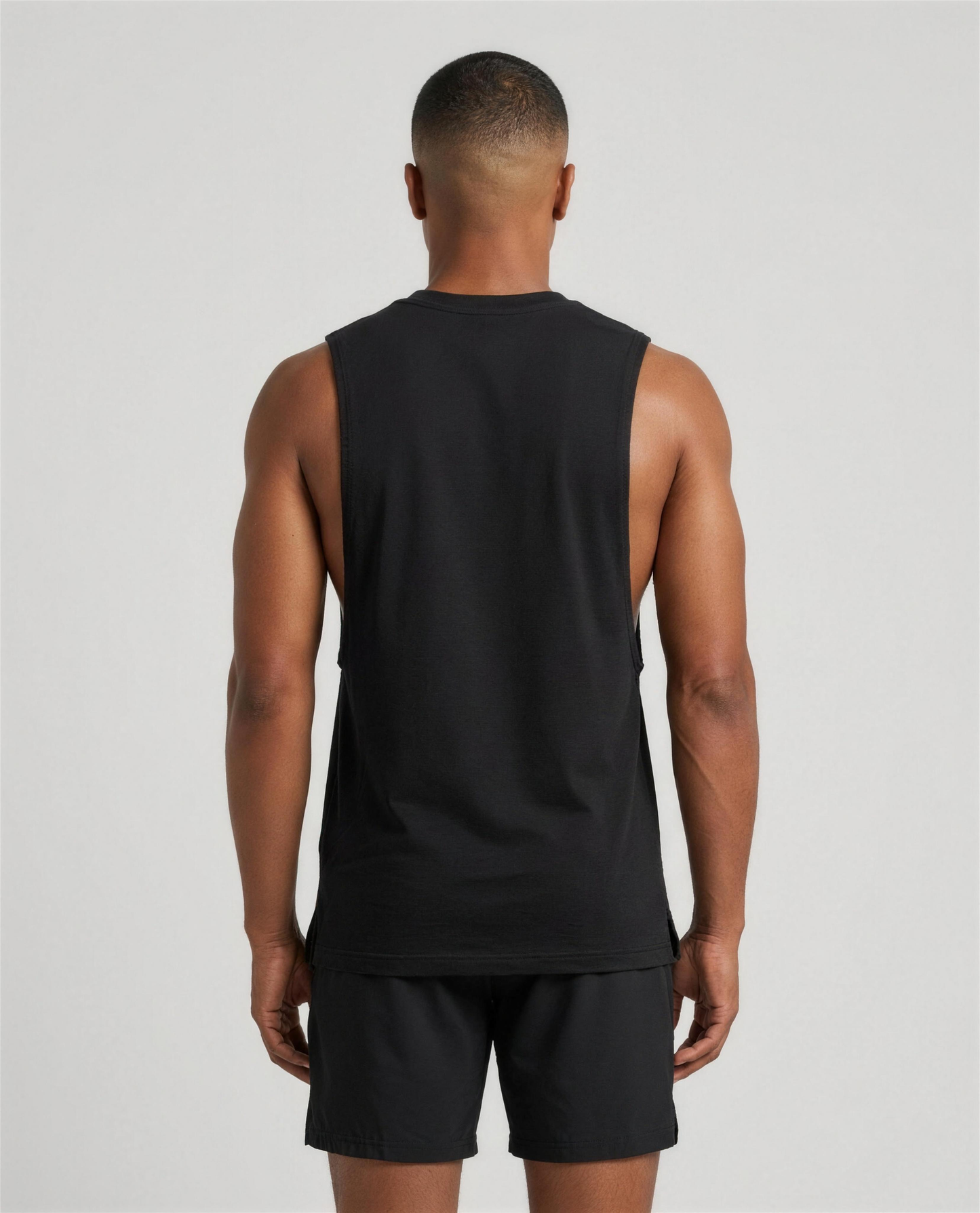 IN Motion Tank Black — studio back on-model